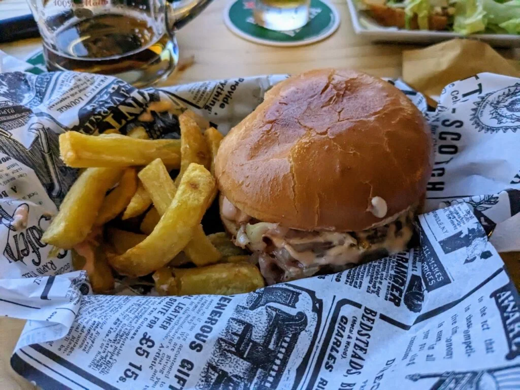Hamburguesa en Pirata Maimono