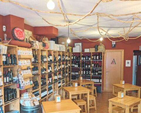 La Abacería San José interior