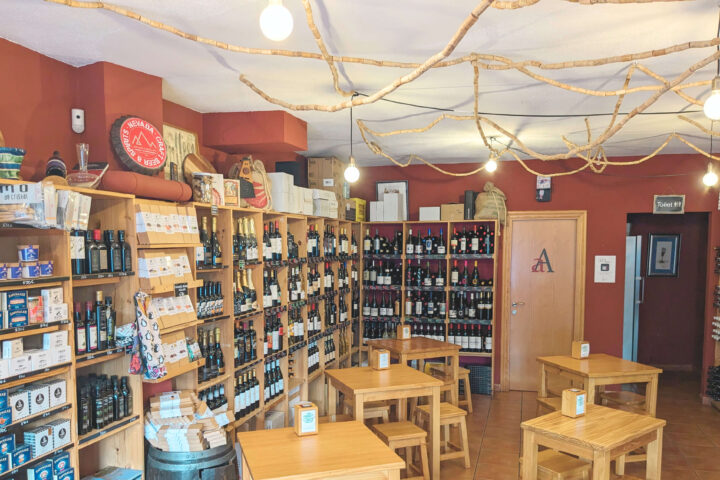 La Abacería San José interior