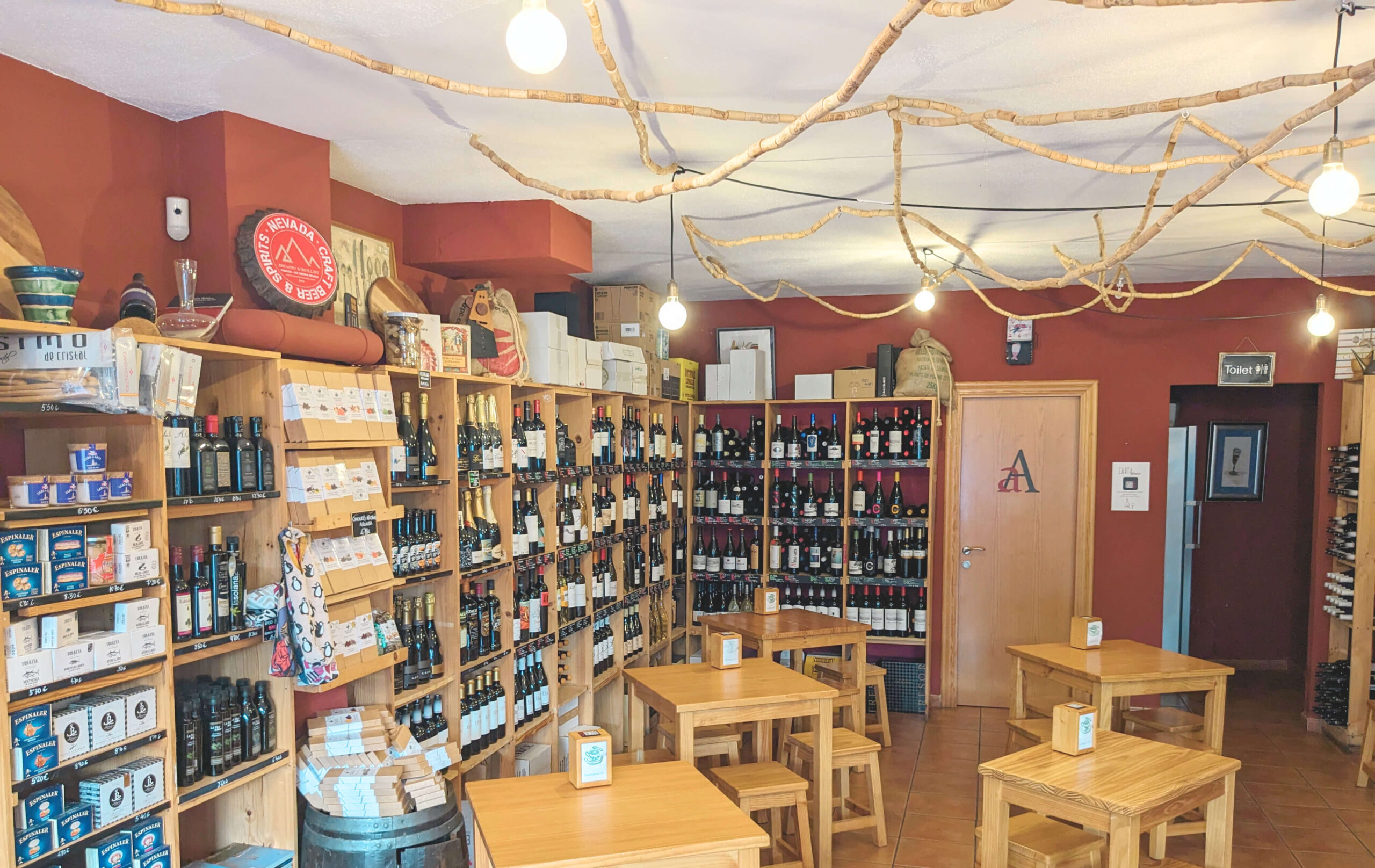 La Abacería San José interior